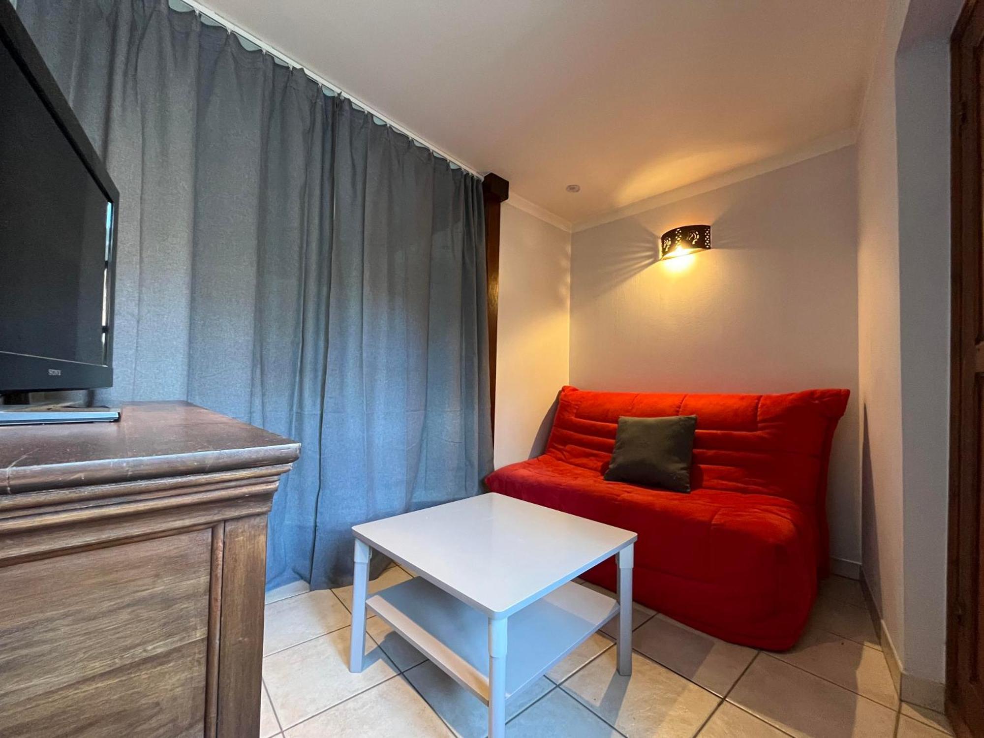 Le Pied De Ville Pouzenc Embrun Ngoại thất bức ảnh